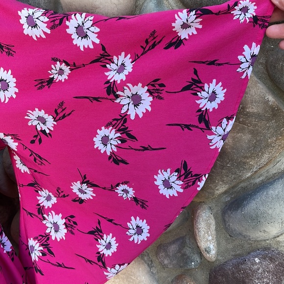 Lane Bryant Hot Pink Floral Flutter Bell Sleeve Blouse 14/16 - Picture 7 of 13